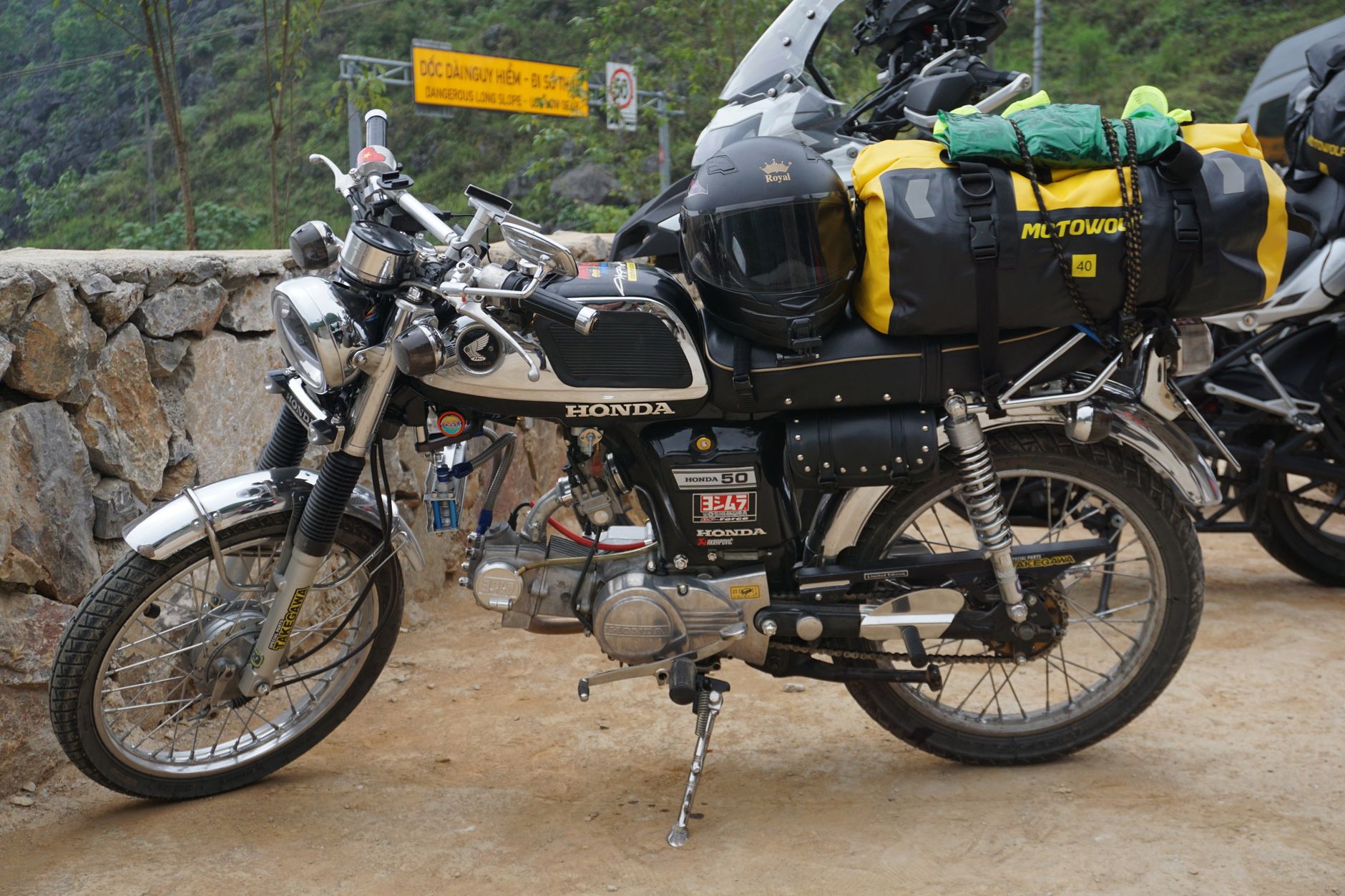 Motorcycle ready for adventure on the Hà Giang Loop in Vietnam.